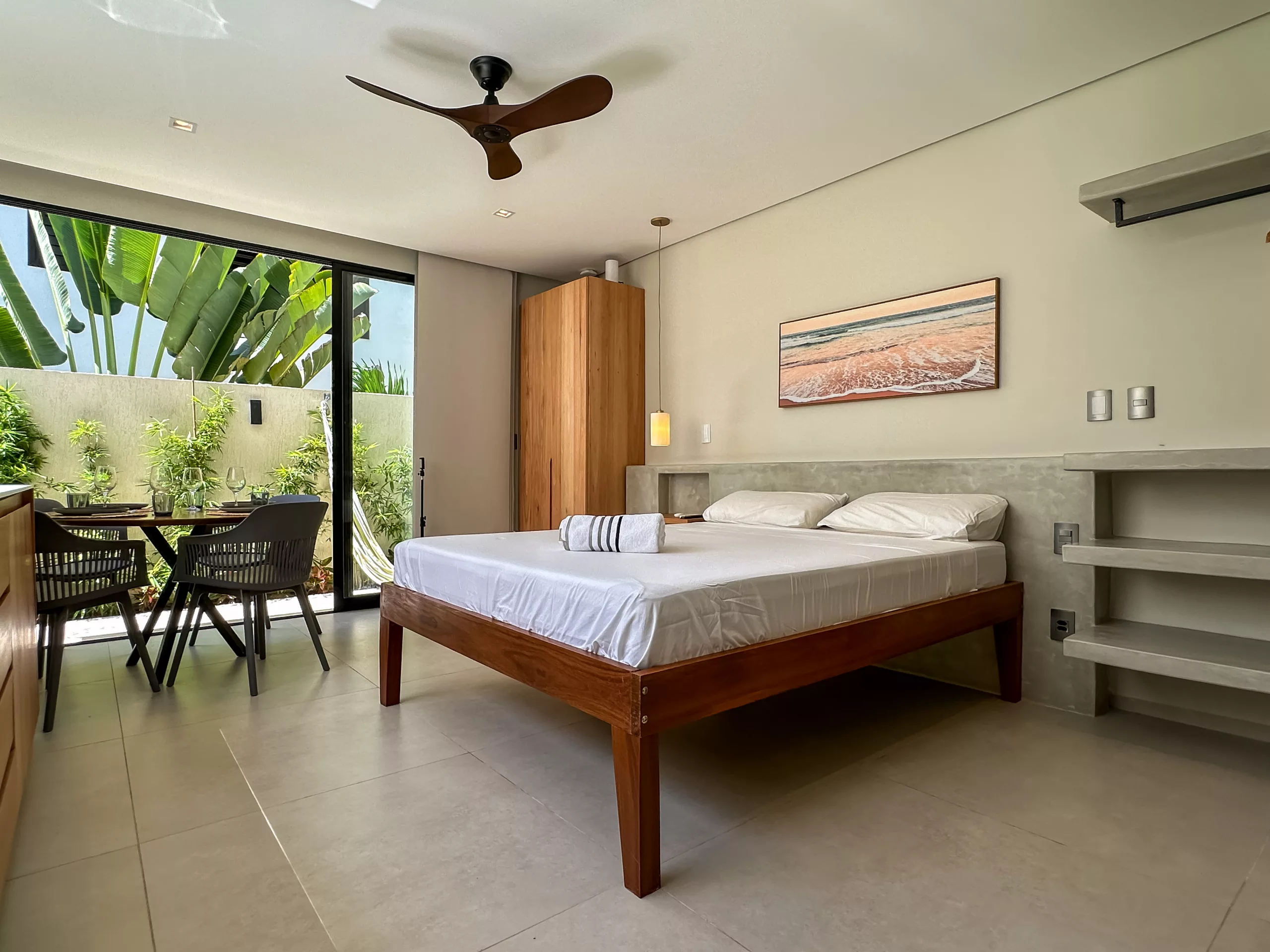 Bem-te-Vi garden-level studio