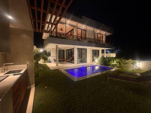 Vila at night